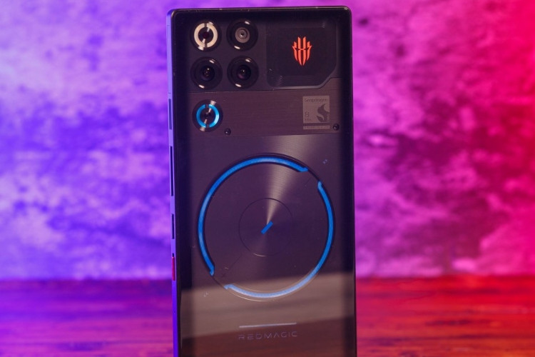 Spesifikasi Lengkap Redmagic 11S Pro Usung Performa Ala HP Gahar Dengan Harga Mulai Rp21 Juta
