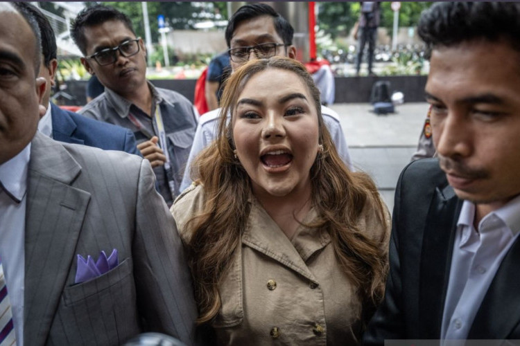 Lisa Mariana Resmi Ditetapkan Tersangka Kasus Penipuan Hingga Penggelapan Dana, Imbas Kasus Bank BJB!
