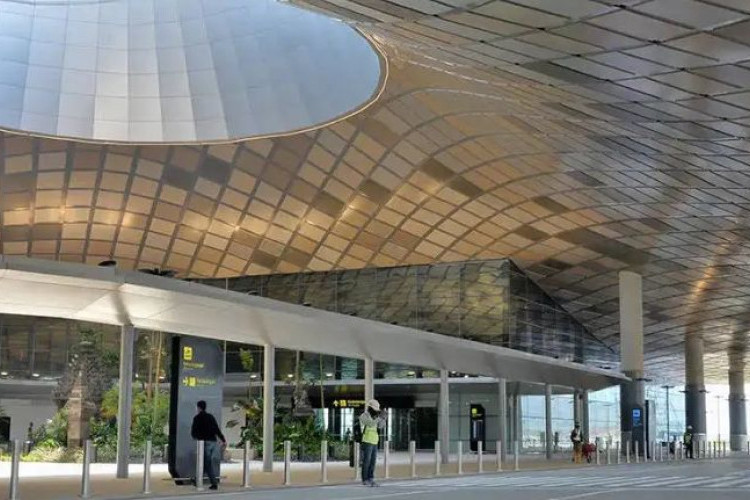 Lolos Visitasi Kemenhaj, Bandara Dhoho Kediri Siap Jadi Embarkasi Haji Baru pada 2027