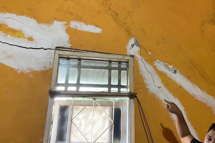 VIRAL Rumah Retak Akibat Pembangunan Pakuwon Semarang Warga Masih Tunggu Ganti Rugi Sampai Kini