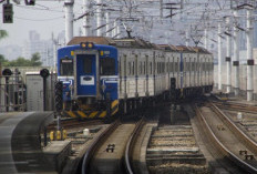 KRL Tigaraksa-Tanah Abang Sementara Hanya Sampai Palmerah, Imbas Kerumunan Massa di Jalur Kereta
